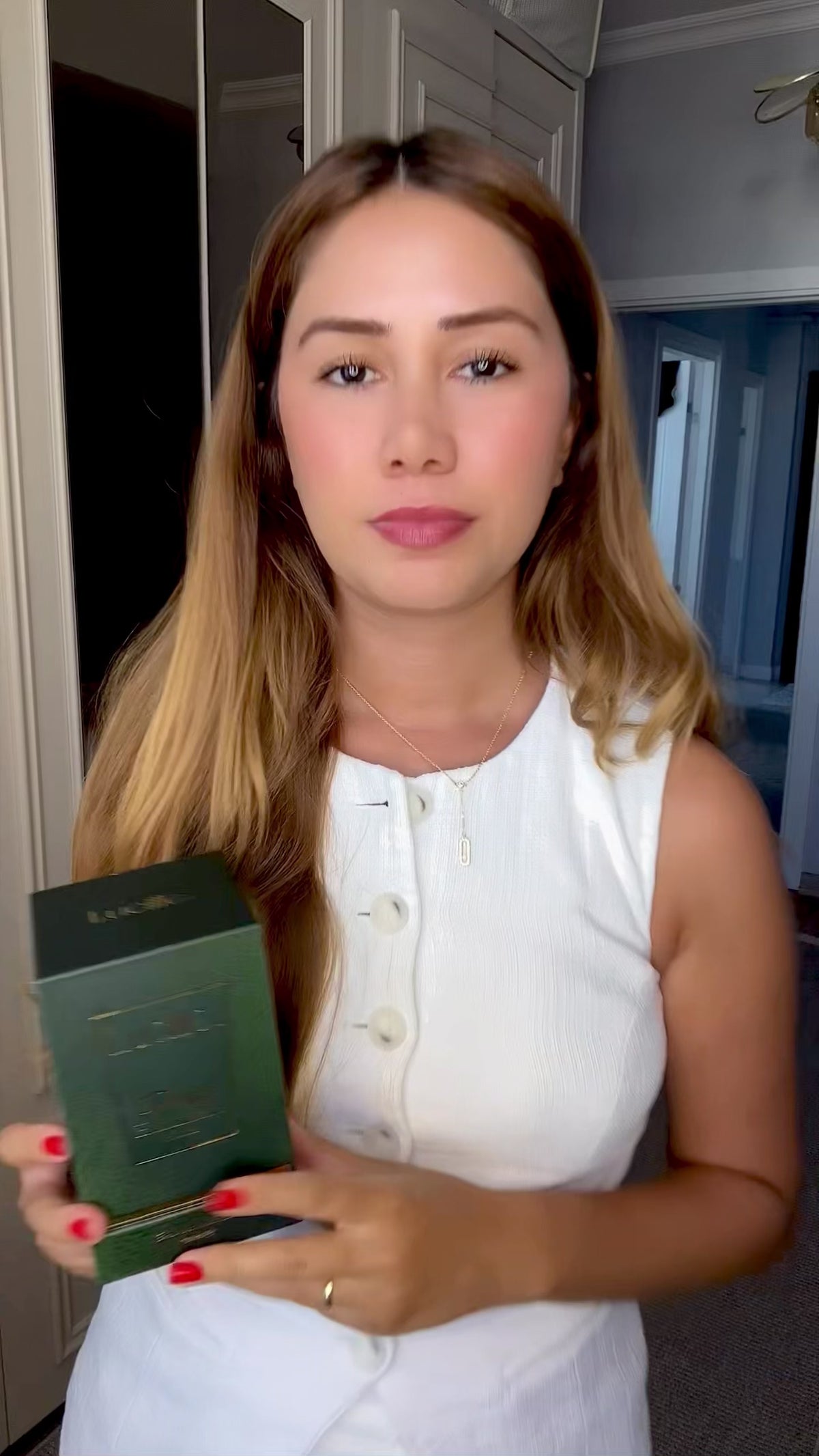 Load video: Lucille Pura Harmonia Unisex Perfume 100 ml EDP